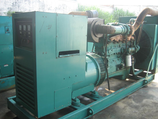 立山租赁发电机- 发电机碳刷磨损的原因是什么