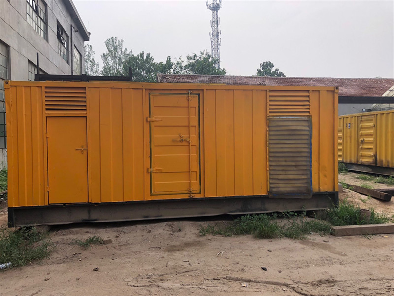 立山柴油发电机如何判断新机油是否已经完全充满机油滤清器？