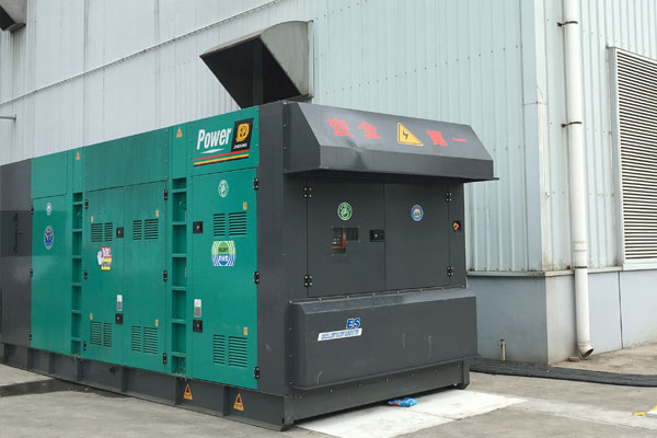 立山燃油滤清器的更换流程是怎样的？