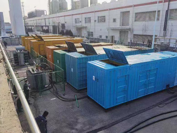 立山380V和690V电压的电缆线相同吗？