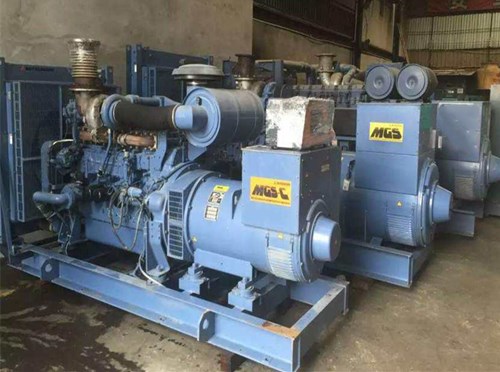 立山柴油发电机如何测试电流大小？