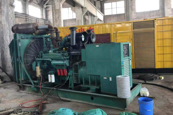 立山发电机组的空气滤清器应该如何保养？