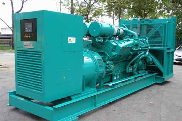 立山柴油发电机组电压不稳定怎样维修？