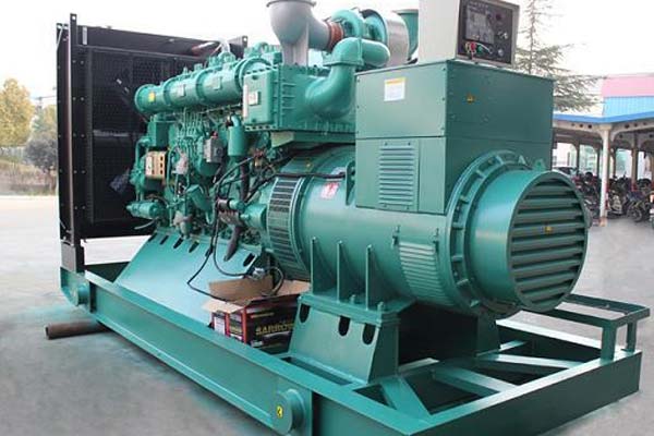 立山工厂发电机应急发电中如何优化燃油储备管理？