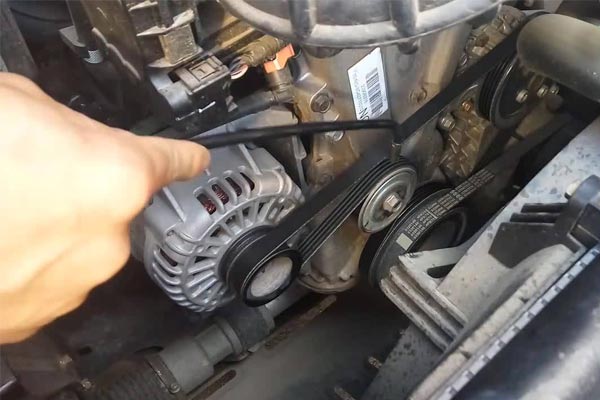 立山转速传感器的工作原理是什么？