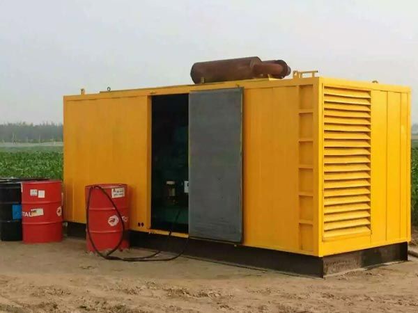 立山安装新的水冷式机油散热器密封件有哪些注意事项？