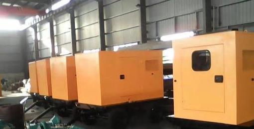 立山柴油发电机组冬季启动后需要进行哪些检查和操作？